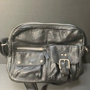 FOSSIL BLACK LEATHER MESSENGER BAG